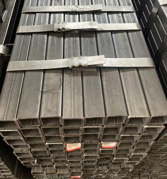 镇江工业用梯子 镀锌管焊接梯子 铁梯子方管梯